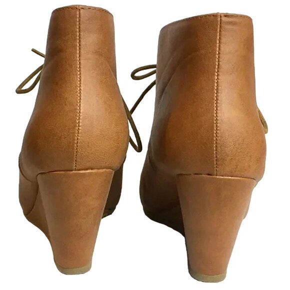 Bella Marie Women's Wedge Heel Almond Toe Lace-Up Ankle High Oxfords Ankle Boots - Picture 3 of 6